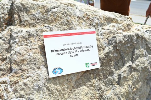 Rekonštrukcia kruhovej križovatky v Prievidzi zvýši bezpečnosť aj plynulosť dopravy