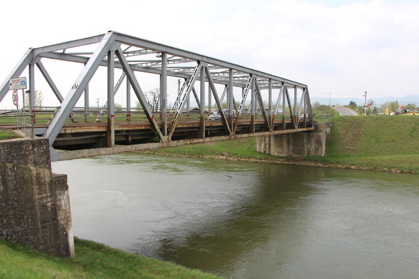 Práce na moste v Ilave pokračujú