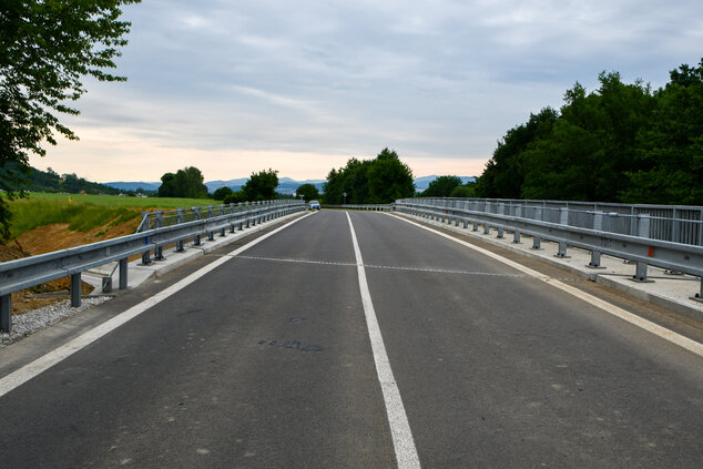 Obce chocholná-velčice a kostolná-záriečie spája úplne nový most - Foto-1422