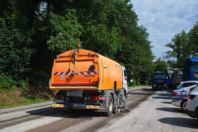 Vodiči, zvýšte pozornosť! za dva týždne v kraji opravia 35 km ciest - TSK_SC_TSK_suvisle_opravy_ciest_mini__1_of_43_