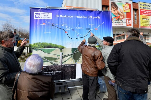 Výstavba r2 obchvat bánovce - Bn 01 8482