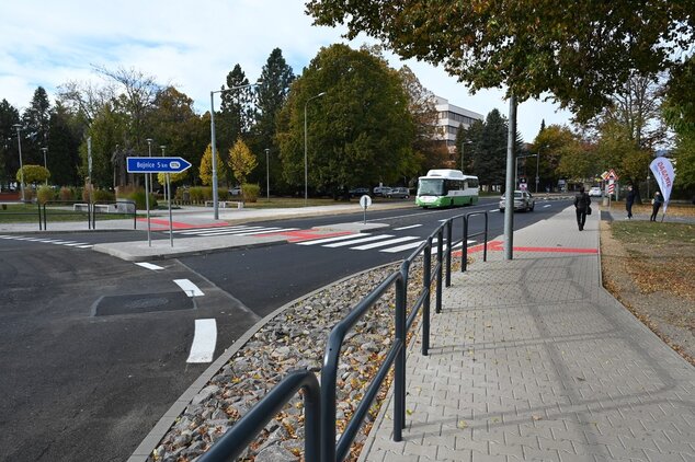 Zmodernizovaná križovatka v prievidzi ponúka bezpečnejší a bezbariérový pohyb - 19.10._KD_-_Krizovatka_PD_2
