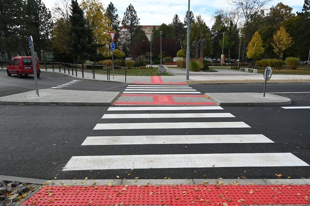 Zmodernizovaná križovatka v prievidzi ponúka bezpečnejší a bezbariérový pohyb - 19.10._KD_-_Krizovatka_PD_3